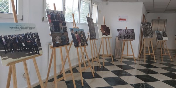 Exposición sobre los trabajos de exhumación de la Fosa de Pico Reja del cementerio de Sevilla