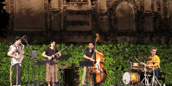 El espectáculo ‘Siempre Federico’ de la cantaora Alicia Gil plato fuerte de la programación semanal de los conciertos en las XXV Noches en los Jardines del Real Alcázar de Sevilla