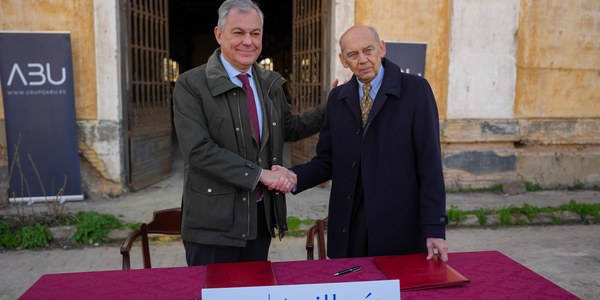 El Gobierno de Sanz acaba con un siglo de itinerancia de la Cabalgata al ceder al Ateneo una nave de Artillería para sede permanente